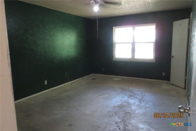 2101 Stagecoach Trail, Temple, TX 76502