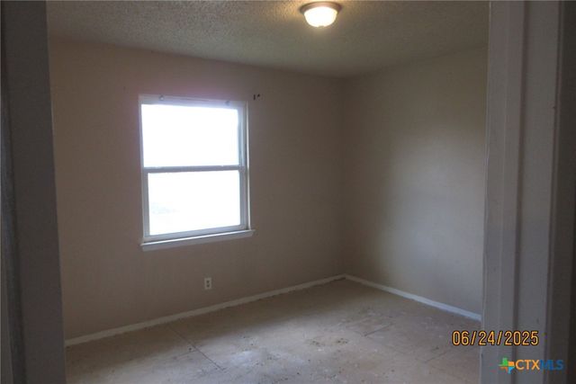 2101 Stagecoach Trail, Temple, TX 76502