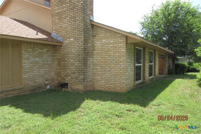 2101 Stagecoach Trail, Temple, TX 76502