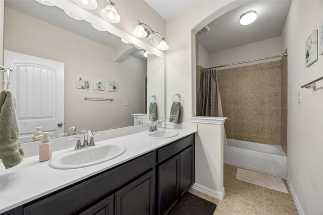 5215 Kerley Lane, Sachse, TX 75048