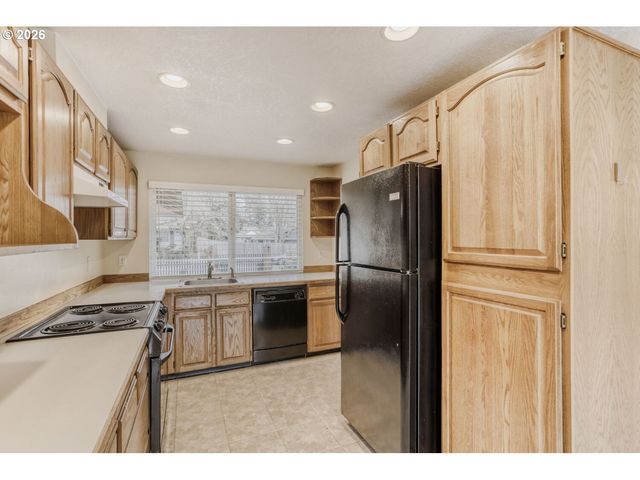 8545 Sw REBECCA Ln, Beaverton, OR 97008