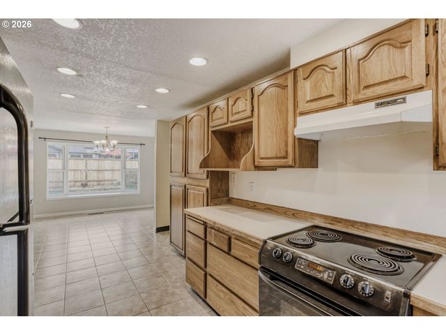 8545 Sw REBECCA Ln, Beaverton, OR 97008