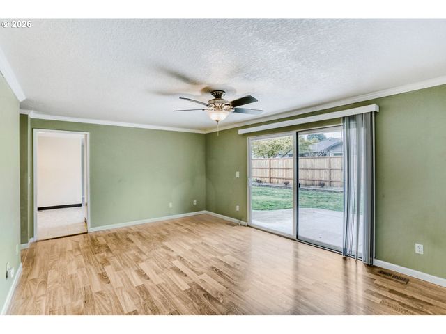 8545 Sw REBECCA Ln, Beaverton, OR 97008