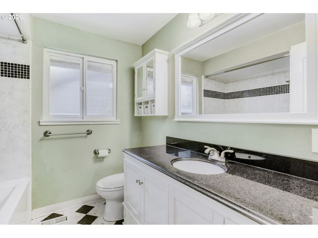 8545 Sw REBECCA Ln, Beaverton, OR 97008