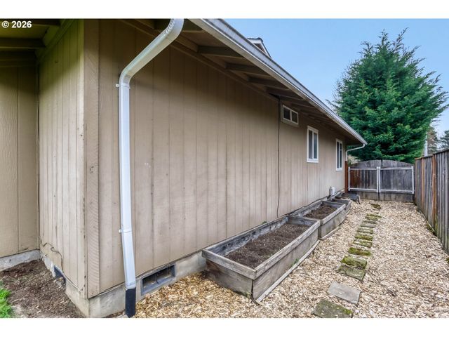8545 Sw REBECCA Ln, Beaverton, OR 97008