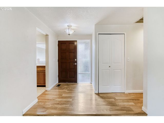 8545 Sw REBECCA Ln, Beaverton, OR 97008