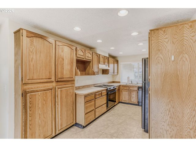 8545 Sw REBECCA Ln, Beaverton, OR 97008