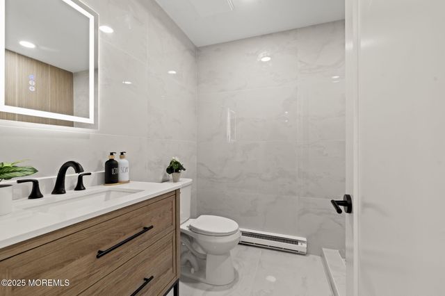 84 Parkway Drive B, Freehold, NJ 07728