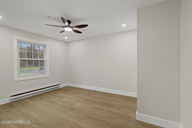 84 Parkway Drive B, Freehold, NJ 07728