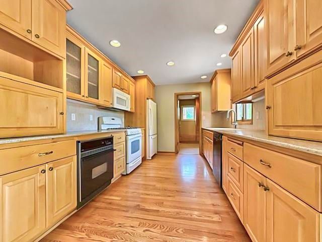 4222 S Madelia St, Spokane, WA 99203