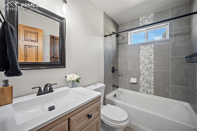 186 Empire Road, Florissant, CO 80816