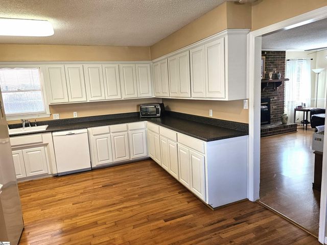 4428 Grissom Road, Spartanburg, SC 29301