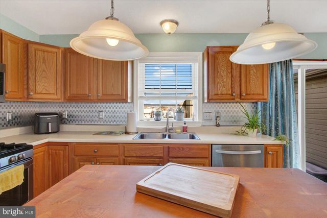 67 BATTENS CIR, Leola, PA 17540