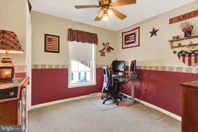 67 BATTENS CIR, Leola, PA 17540