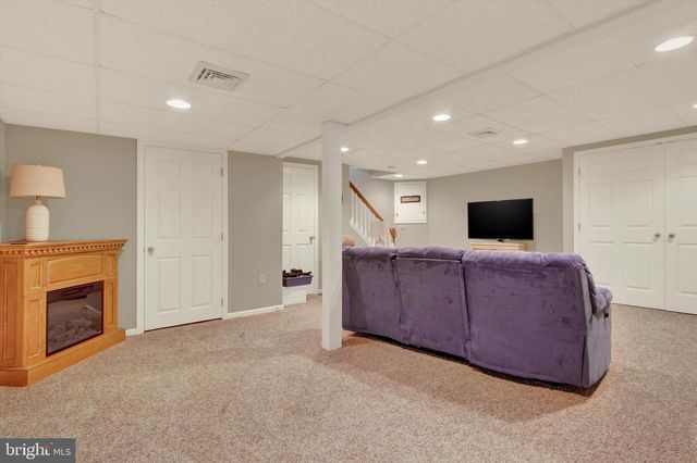 67 BATTENS CIR, Leola, PA 17540