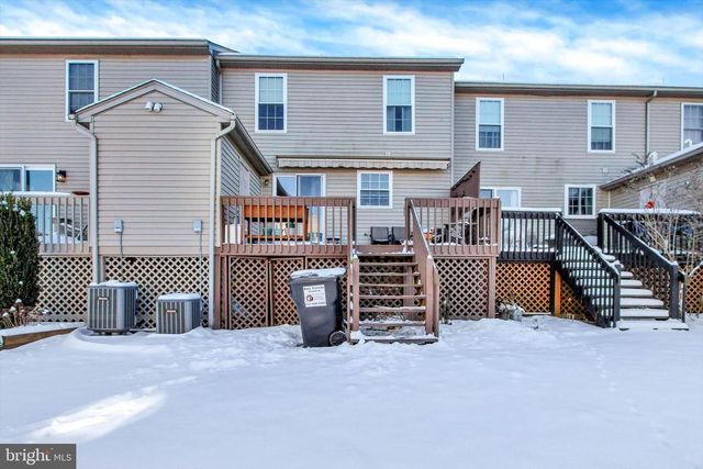 67 BATTENS CIR, Leola, PA 17540