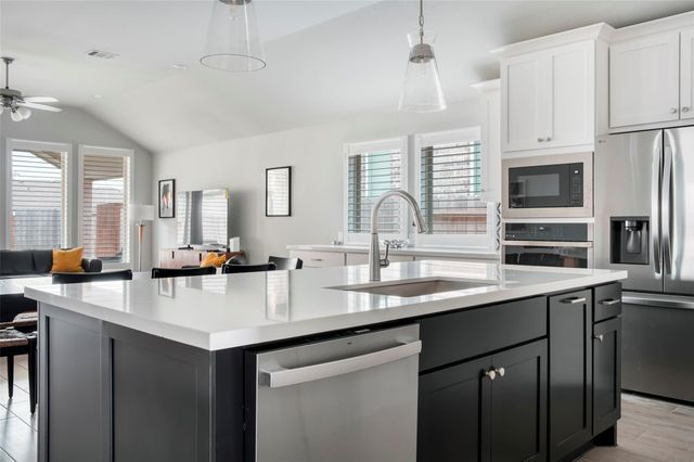 30142 Gold Finch Place, Fulshear, TX 77441