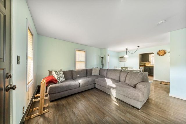 227 3rd Avenue NE, Faribault, MN 55021