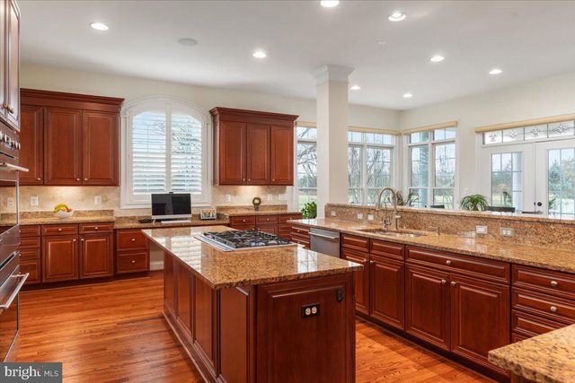 19829 SOMERCOTE LN, Leesburg, VA 20175