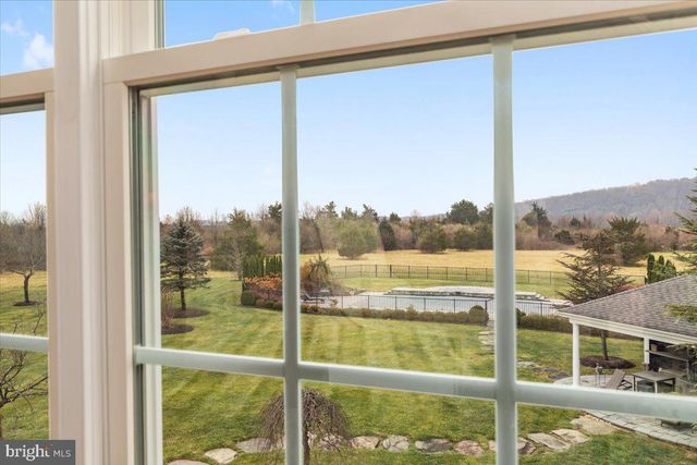 19829 SOMERCOTE LN, Leesburg, VA 20175