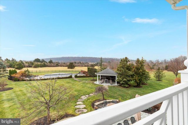 19829 SOMERCOTE LN, Leesburg, VA 20175