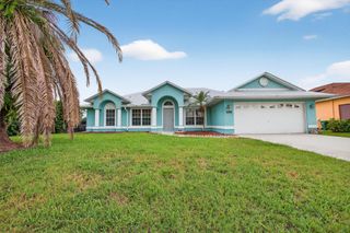 865 SW Abingdon Avenue, Port St Lucie, FL 34953