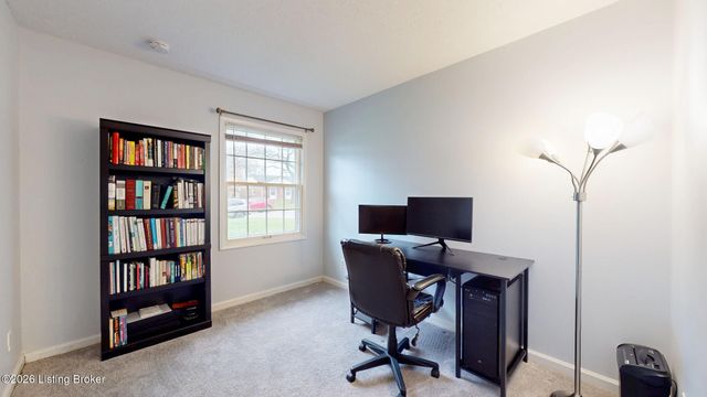 1812 The Meadow Rd, Louisville, KY 40223