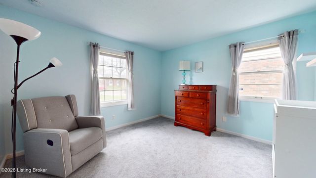 1812 The Meadow Rd, Louisville, KY 40223