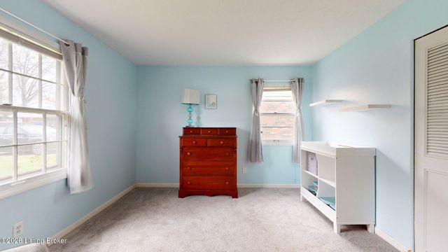 1812 The Meadow Rd, Louisville, KY 40223