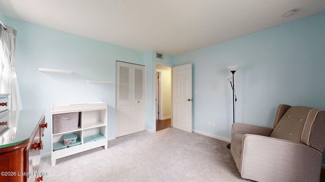 1812 The Meadow Rd, Louisville, KY 40223