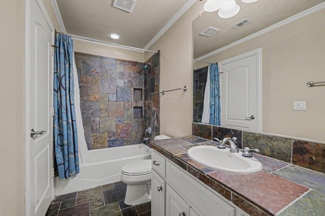 2811 Welborn Street, Dallas, TX 75219