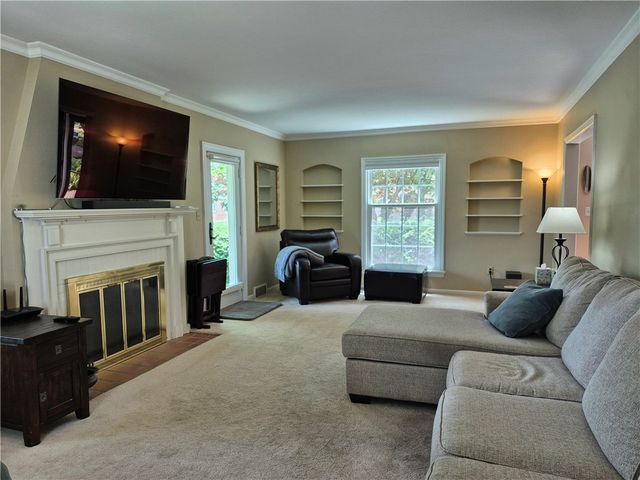 345 Dellwood Avenue, Oakwood, OH 45419