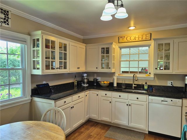 345 Dellwood Avenue, Oakwood, OH 45419