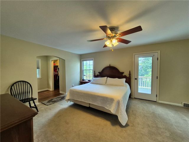 345 Dellwood Avenue, Oakwood, OH 45419
