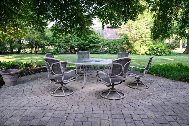 345 Dellwood Avenue, Oakwood, OH 45419