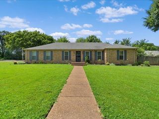 2639 CEDAR RIDGE DR, Germantown, TN 38138