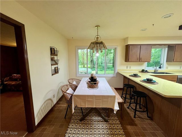 14280 Sweetbriar Lane, Novelty, OH 44072