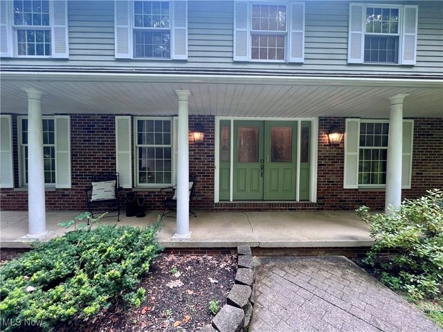 14280 Sweetbriar Lane, Novelty, OH 44072