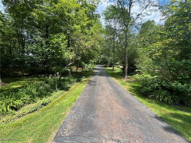 14280 Sweetbriar Lane, Novelty, OH 44072