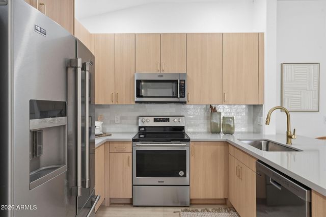 17150 N 23RD Street 215, Phoenix, AZ 85022