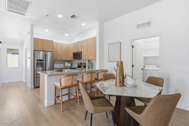 17150 N 23RD Street 215, Phoenix, AZ 85022