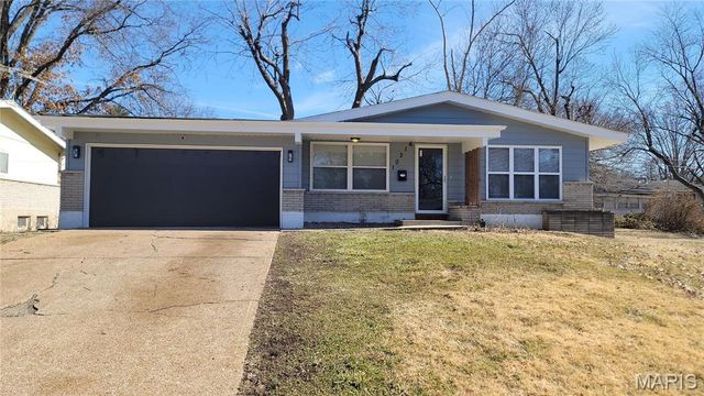 10216 Pannell Drive, St Louis, MO 63136