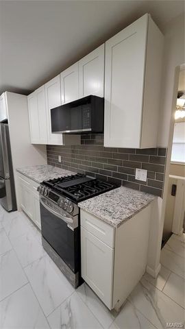 10216 Pannell Drive, St Louis, MO 63136