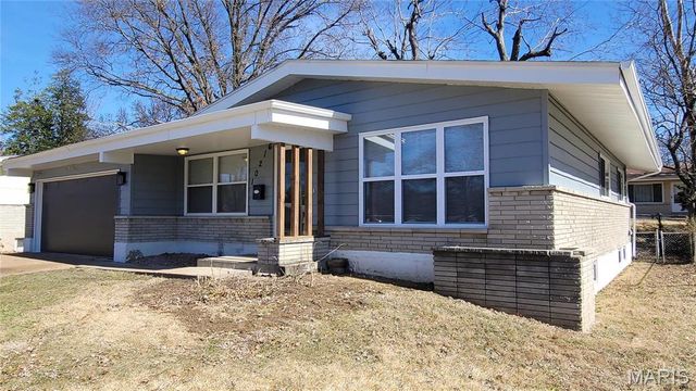 10216 Pannell Drive, St Louis, MO 63136