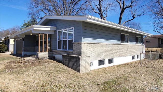 10216 Pannell Drive, St Louis, MO 63136