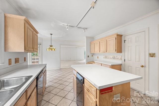 7411 Leharne Drive, Charlotte, NC 28270