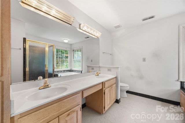 7411 Leharne Drive, Charlotte, NC 28270