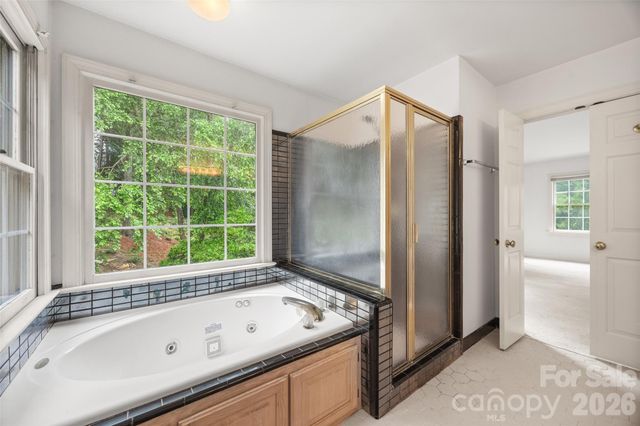7411 Leharne Drive, Charlotte, NC 28270
