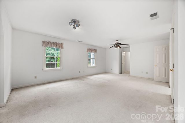 7411 Leharne Drive, Charlotte, NC 28270