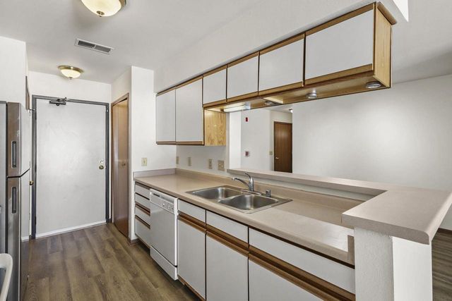 1012 Rockefeller Lane, Madison, WI 53704